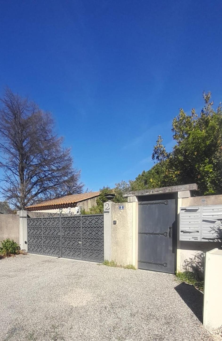 Apartamento Le Mazet De Louise Saint-Rémy-de-Provence Exterior foto